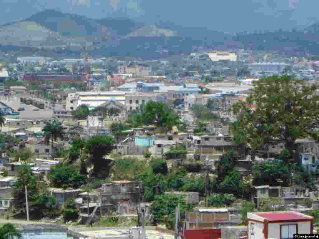 Recorrido por barrios de Santiago de Cuba @libertadorbrea