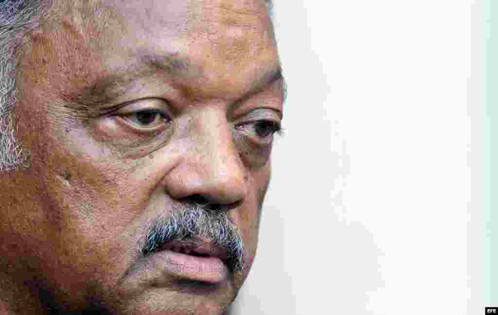 El reverendo estadounidense Jesse Jackson regresó de su visita a La Habana sin ver al estadounidense encarcelado Alan Gross