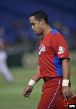 José Dariel Abreu cuando jugaba para el aquipo Cuba.