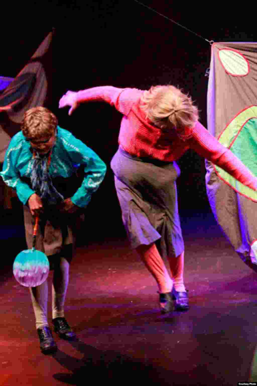 "Historia de una muñeca abandonada", Teatro Pálpito. Foto: Luis F. Rojas.