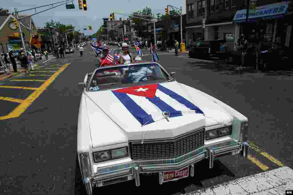 Desde hace quince años, la comunidad cubana en New Jersey realiza el desfile cubano de ese estado. 