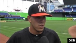 José Fernández lanzador cubano de los Marlins recibe elogios en su debut