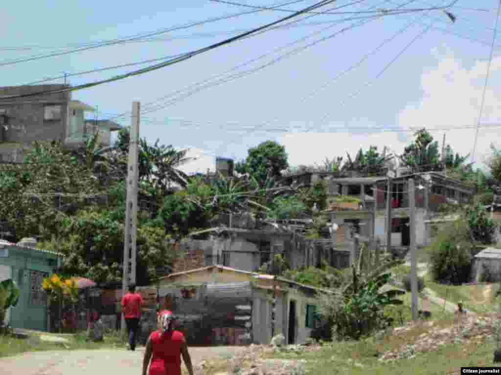 Recorrido por barrios de Santiago de Cuba @libertadorbrea