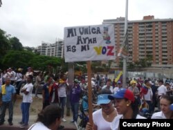 La Toma de Caracas. Cortesía de Alvaro Algarra Corresponsal de la VOA en Caracas.