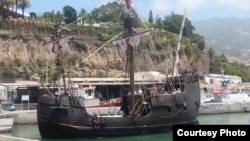 Réplica de la Santa María, "nao capitana" en el viaje de Colón.