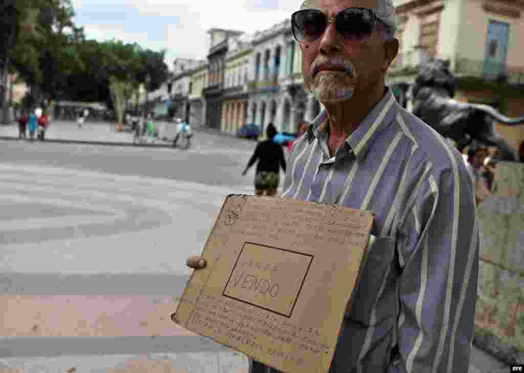 Antes de la legalizaci&oacute;n de la compraventa los &quot;corredores&quot; cobraban una comisi&oacute;n fija del 10 por ciento por su trabajo, pero esa cifra ha descendido al cinco por ciento o incluso menos en algunos casos porque ya su gesti&oacute;n no es tan demandada.