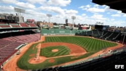 Estadio Fenway Park, Boston, Massachusetts, Estados Unidos.