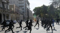 Boinas Negras desplegadas para reprimir a los manifestantes en La Habana.