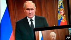 El presidente ruso Vladimir Putin durante el discurso que dio sobre la rebelión del Grupo Wagner, el 24 de junio de 2023. (Pavel Bednyakov, Sputnik, Kremlin Pool Photo via AP, File).