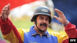 El presidente de Venezuela, Nicolás Maduro, participando en un acto con motorizados