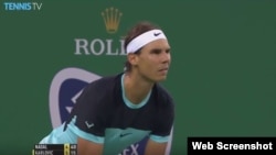 Nadal en acción contra Karlovic.